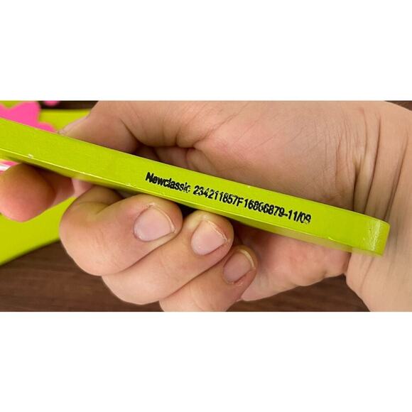 Set of 4 VTG Flower Power Kid Hangers Pink Green Girly Girl Y2K Princess Bedroom - Picture 6 of 6